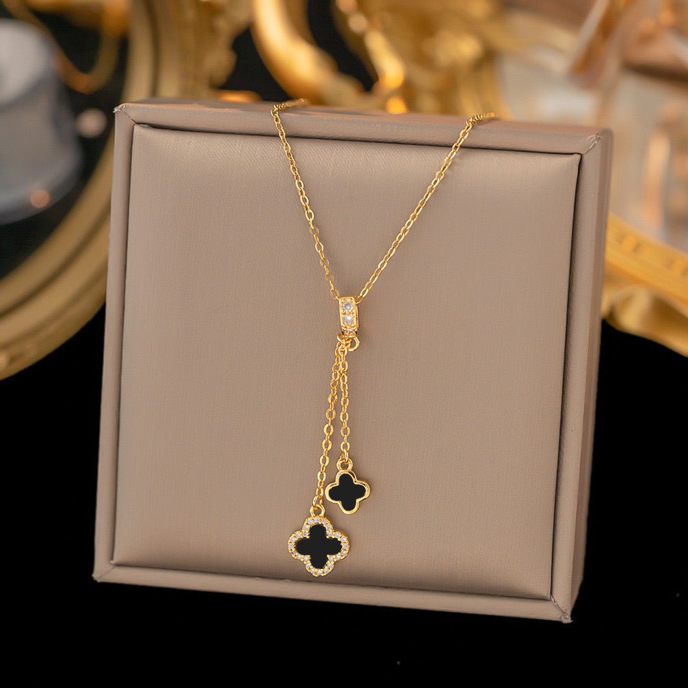 Necklace Black Flower Pendant - ozard